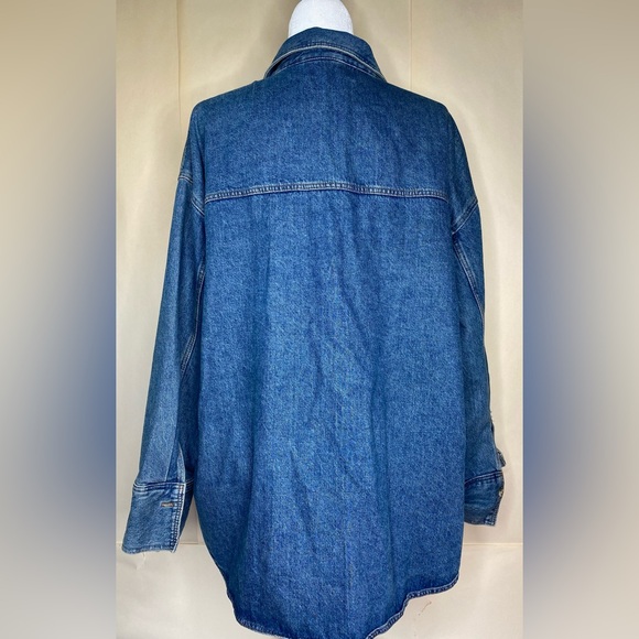 Divided Oversized Denim Button Down Shirt Women’s Sz Lg - Picture 2 of 6